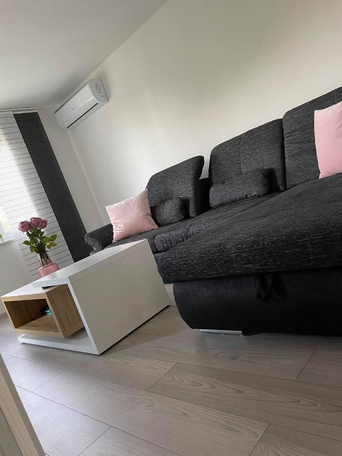 Apartment Tomy Рийека Екстериор снимка